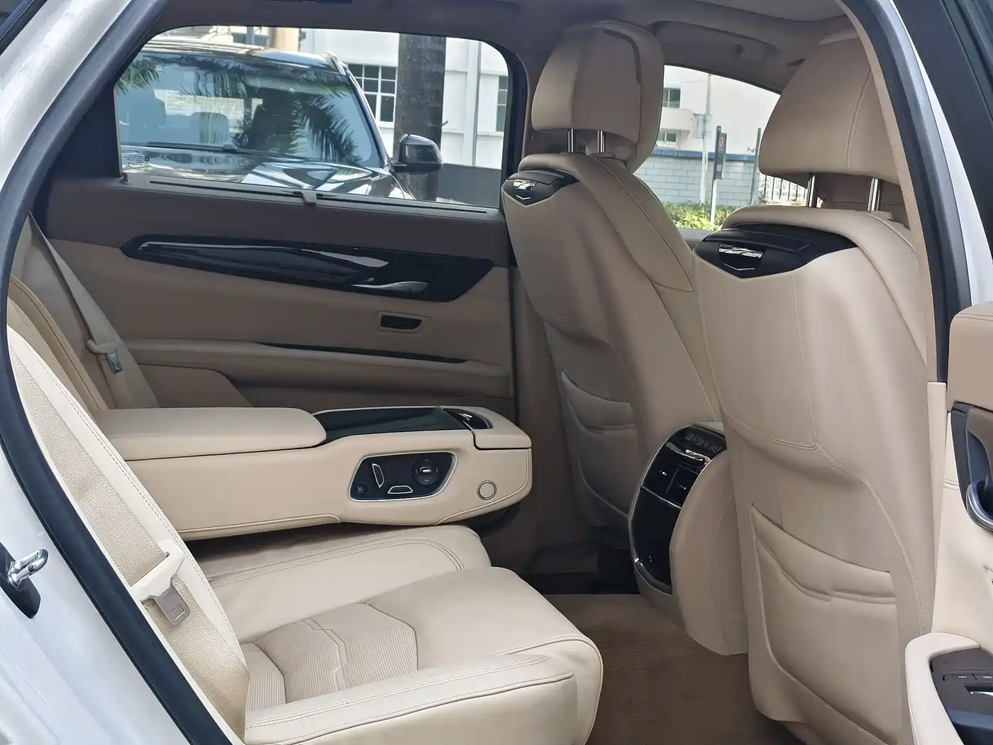Cadillac CT6 2016 28T Platinum Edition фото 8