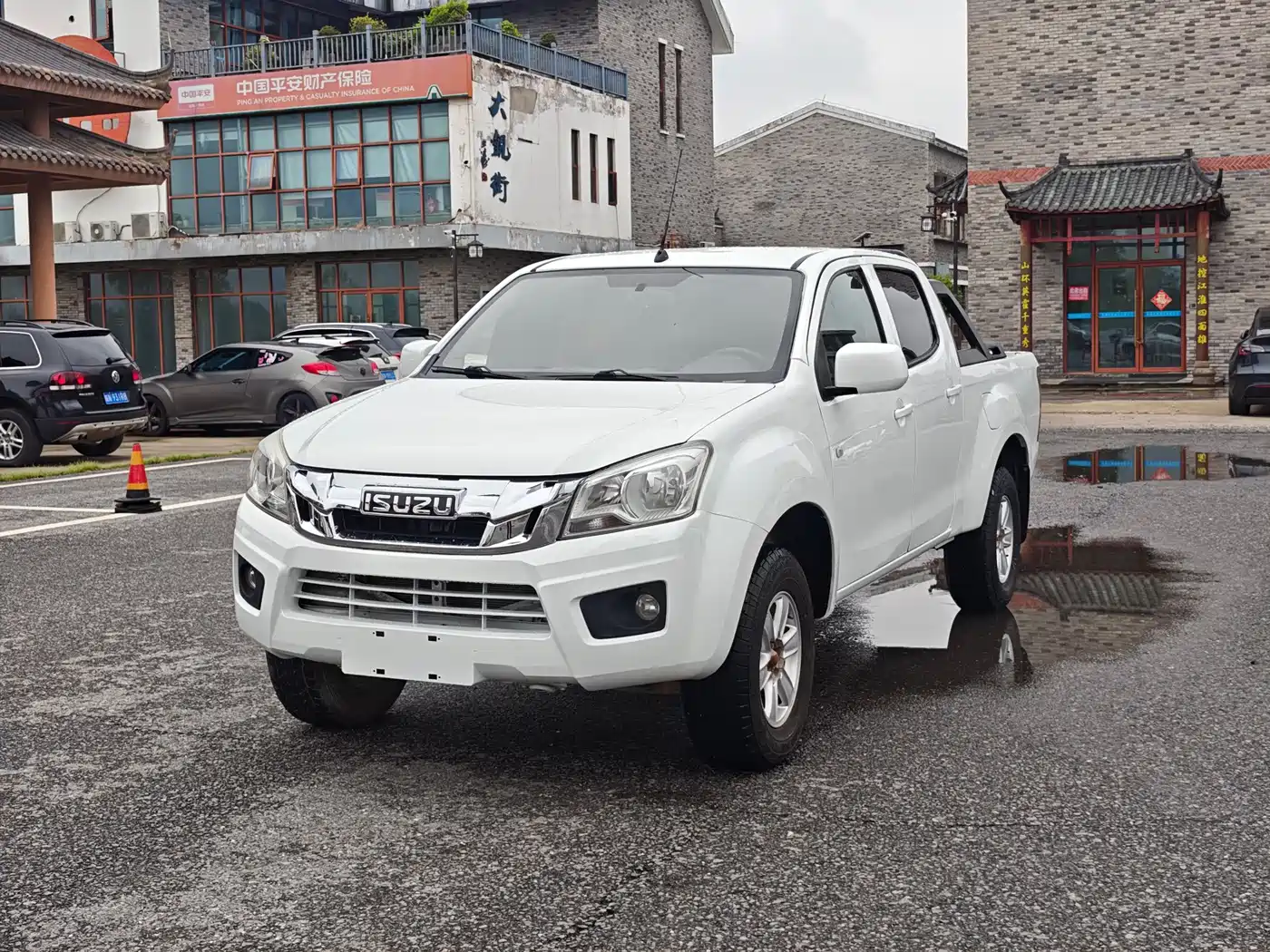 Isuzu Ruimai 2019 2018 2.8T Classic Edition 2WD Luxury Model with Extended Cargo Box JE493ZLQ5F