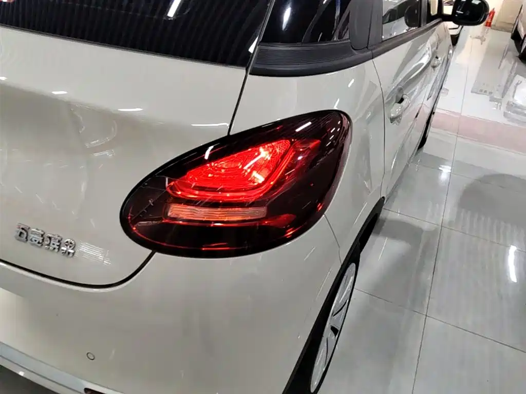 Фото 8 - Wuling Motors Wuling Bingo