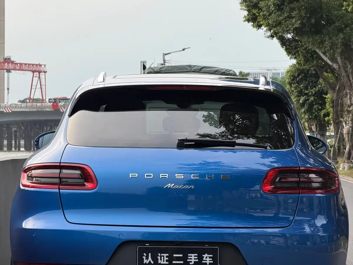 Porsche Macan 2016 Macan 2.0T фото 2