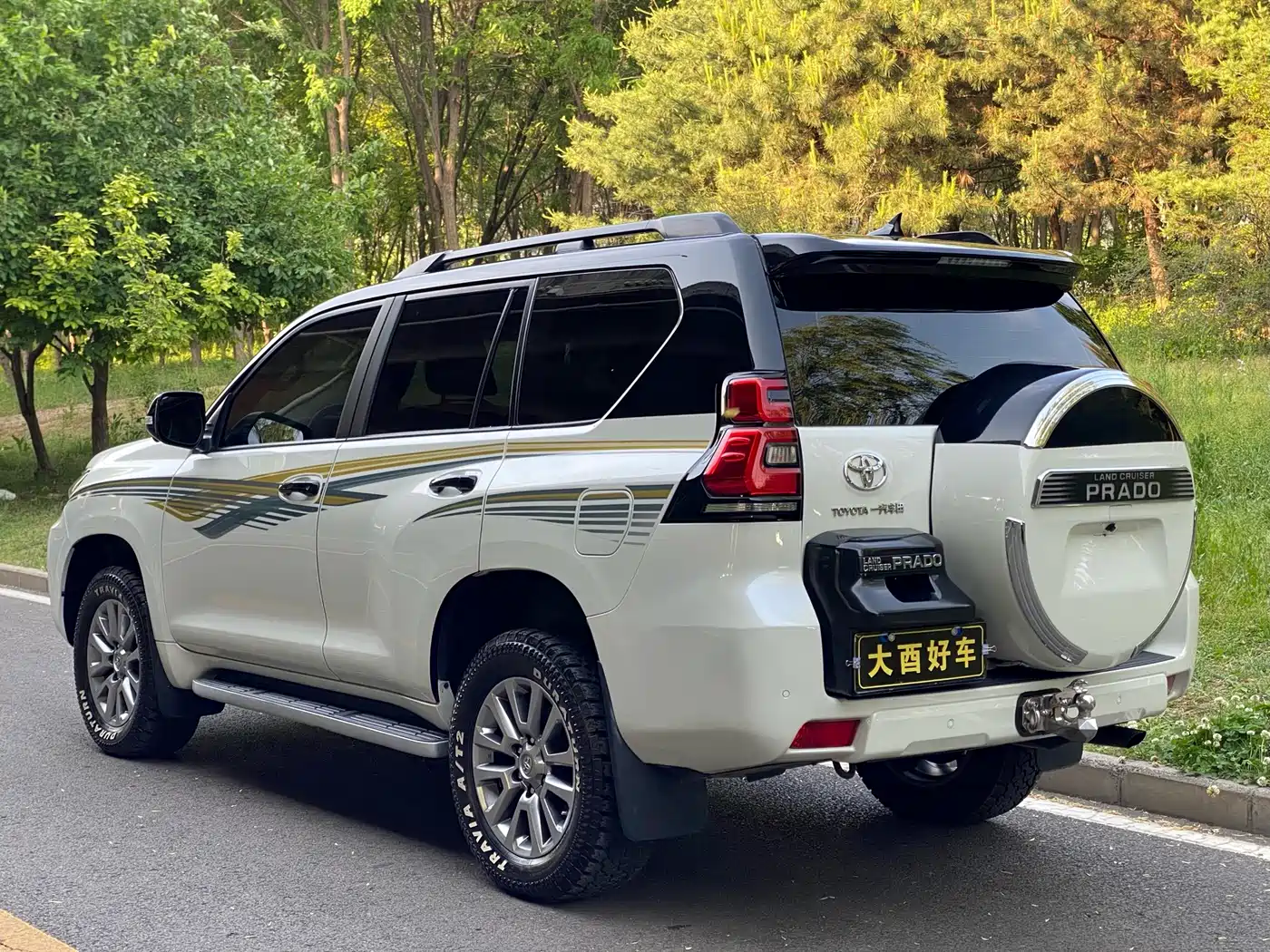 Toyota Prado 2018 3.5L Automatic TX-L Rear-mounted Spare Tire фото 8