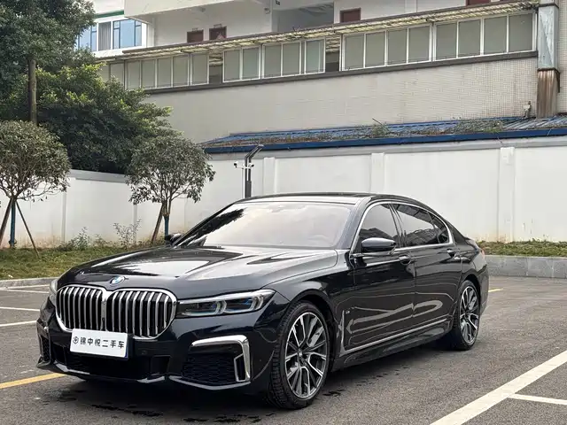 BMW 7 SERIES