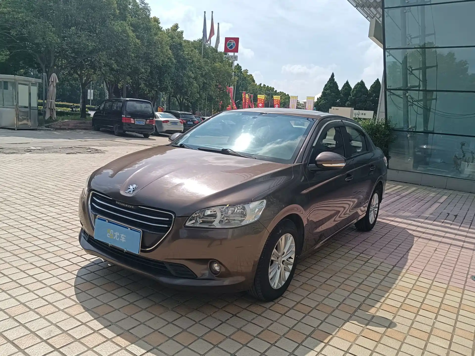 Photo 1 - Peugeot 301