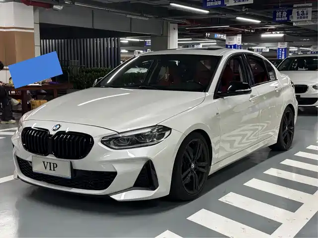 BMW 1 125i, M Спорт, чёрный пакет