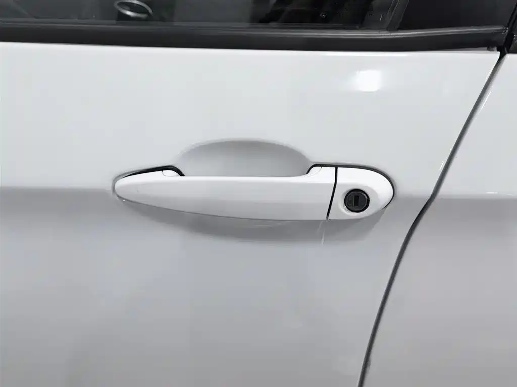 BMW X1 2015 Model sDrive18i Fashion Advanced Edition фото 18