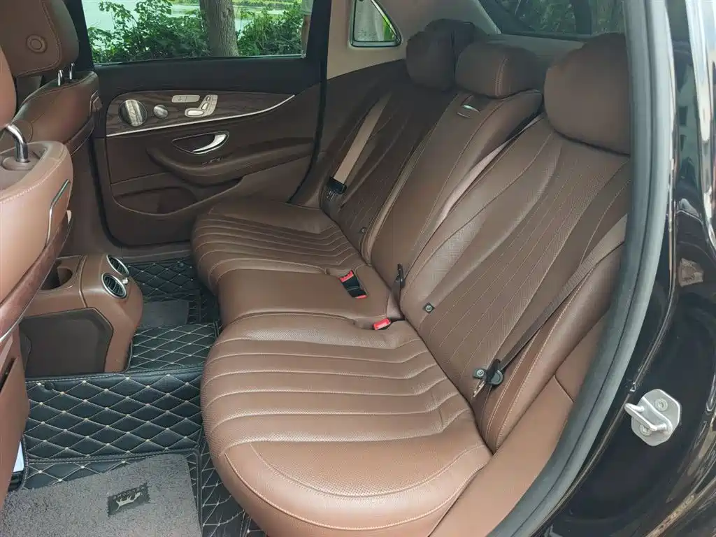 Mercedes-Benz E-Class 2020 Facelift E 300 L Exclusive фото 15