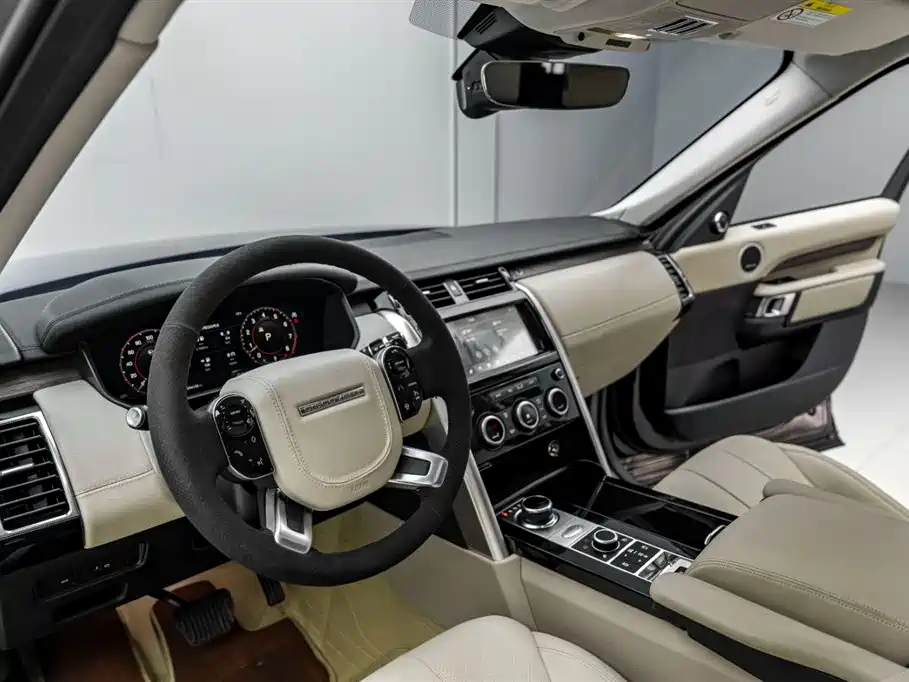 Land Rover Discovery 2019 3.0 SC V6 HSE фото 13