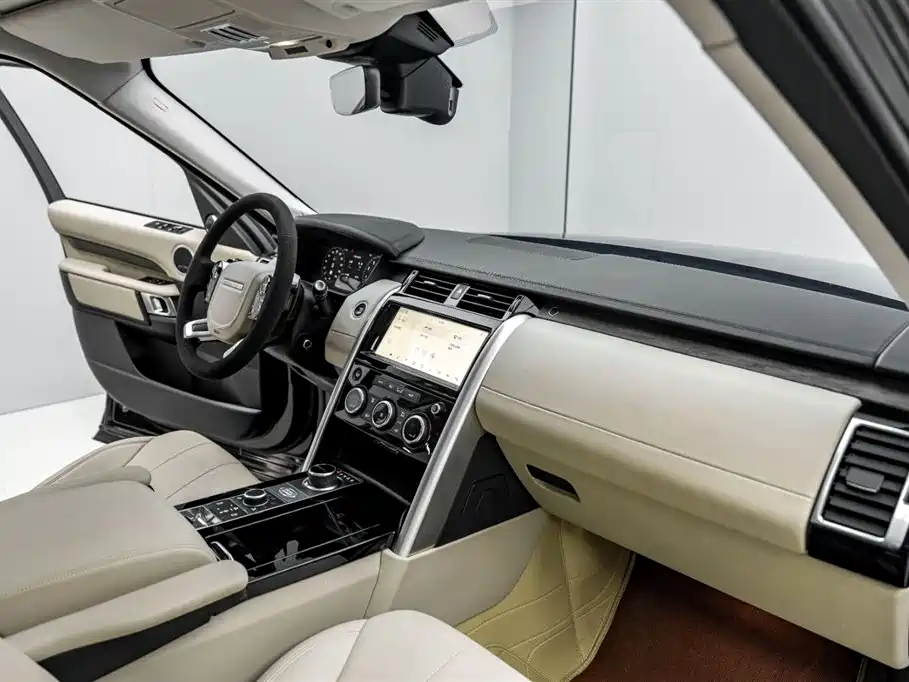 Land Rover Discovery 2019 3.0 SC V6 HSE фото 20