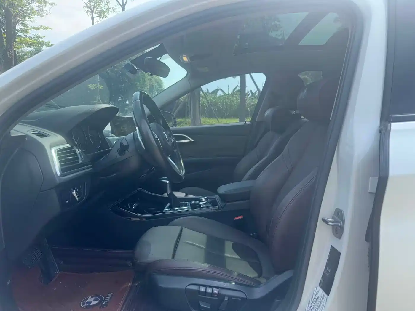 BMW 1 Series 2019 120i Leading M Sport Package фото 4