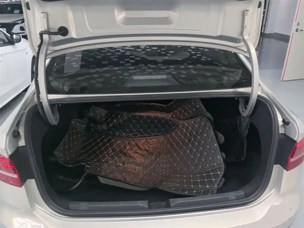 Volkswagen Lavida 2019 280TSI DSG Comfort Edition China VI фото 15