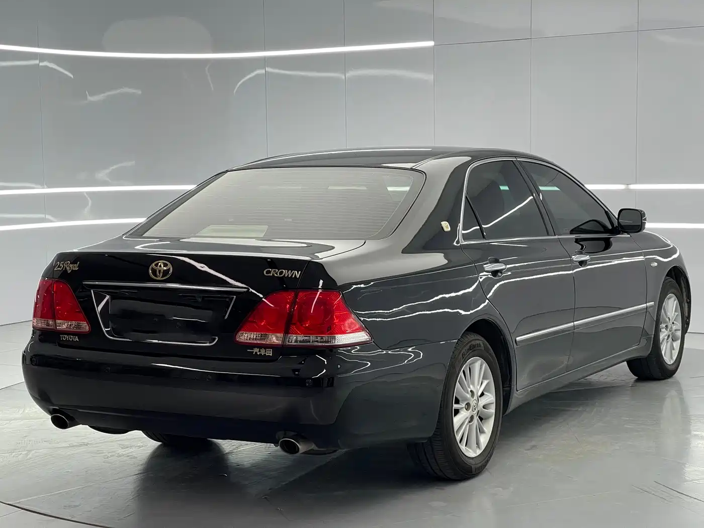 Toyota Crown 2007 2.5L Royal Leather Edition фото 5
