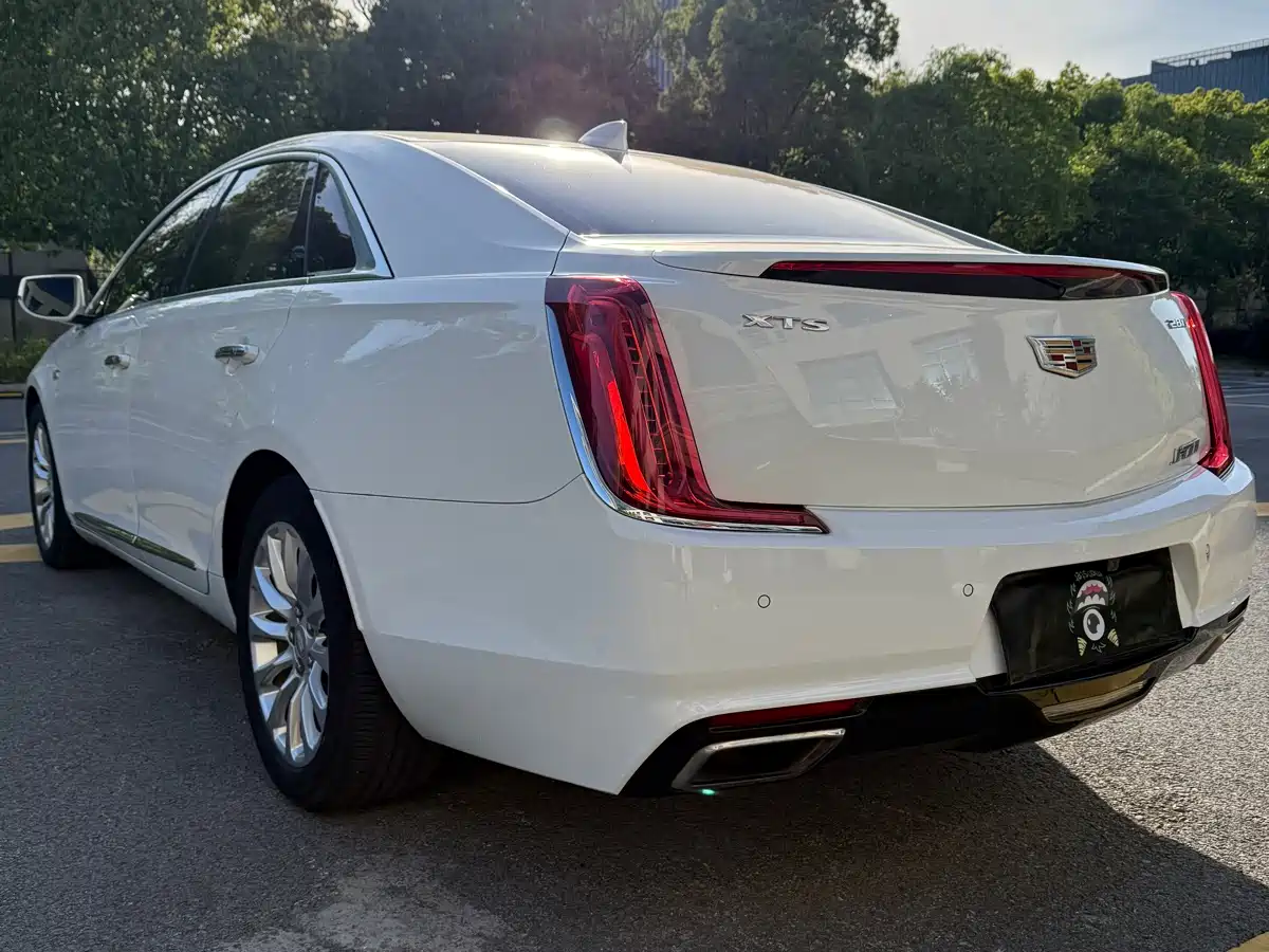 Cadillac XTS 2018 28T Elite фото 12