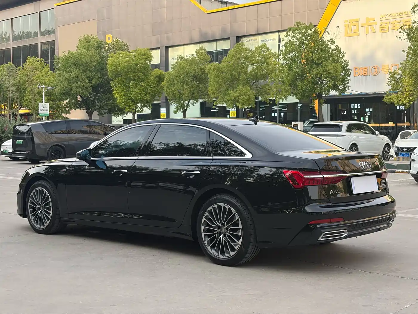 Audi A6L New Energy 2020 55 TFSI e quattro фото 4