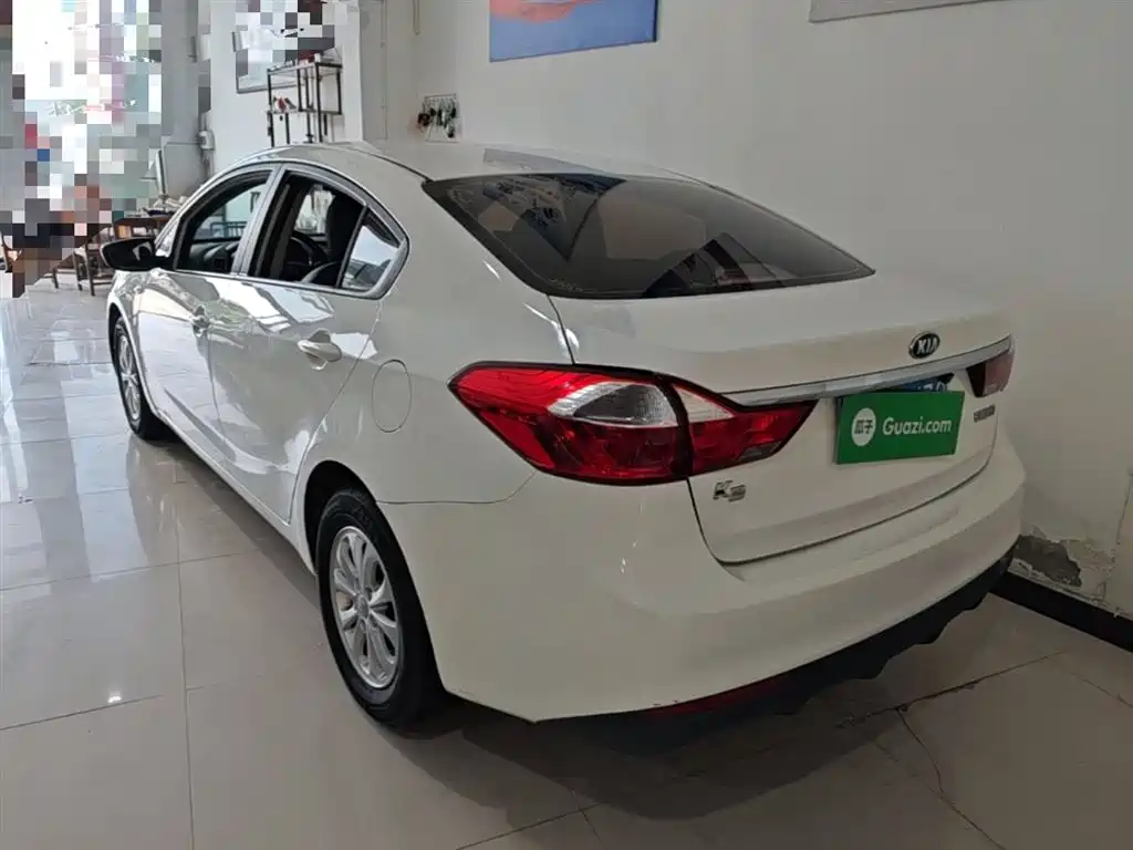KIA K3