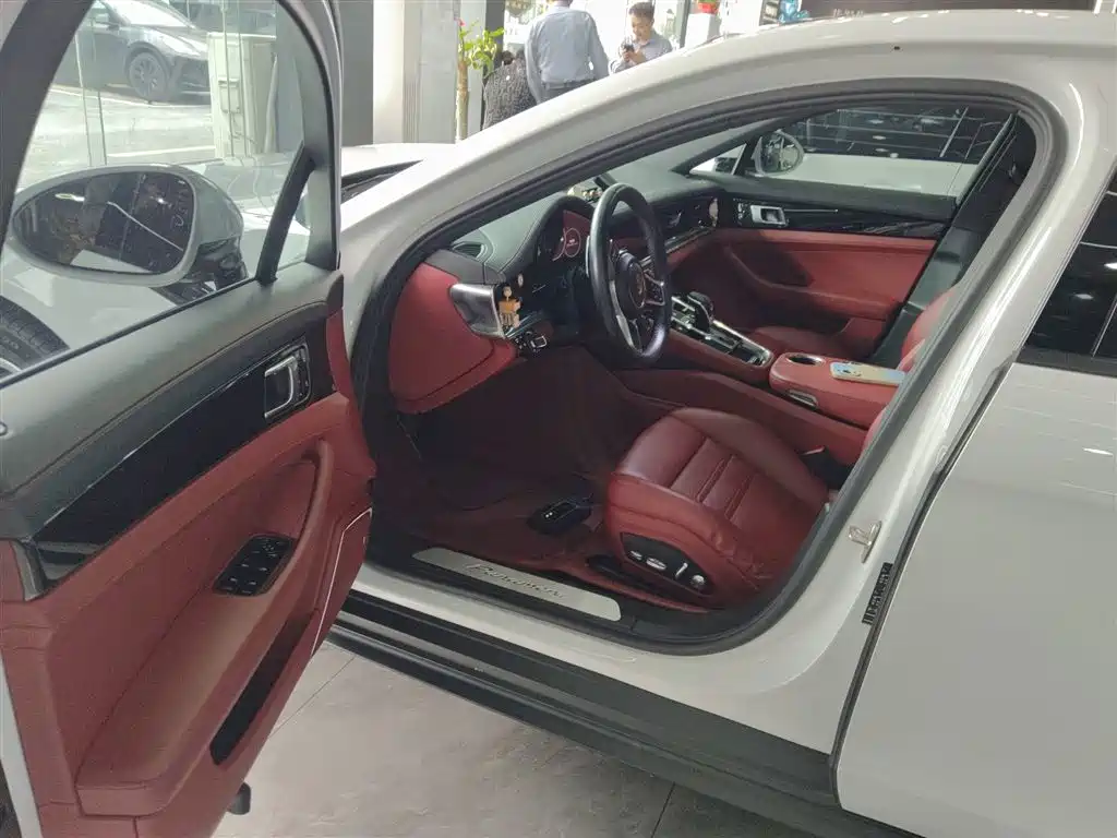 Porsche Panamera 2019 Panamera 2.9T фото 12