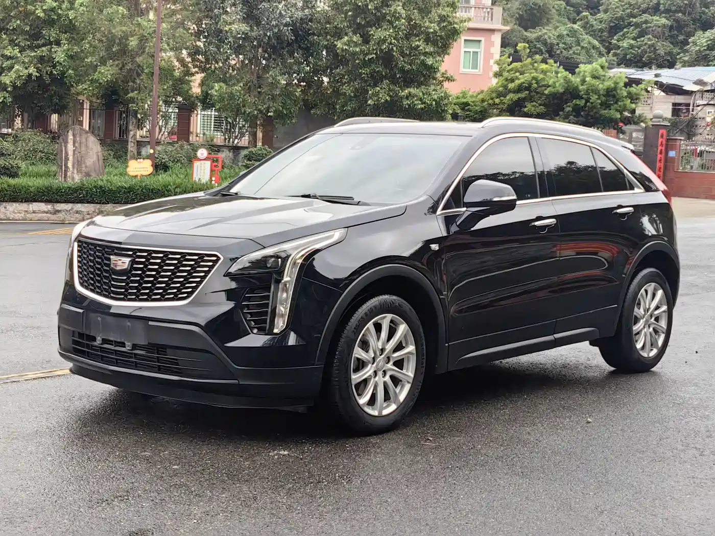 Cadillac XT4 2021 28T FWD Technology Edition