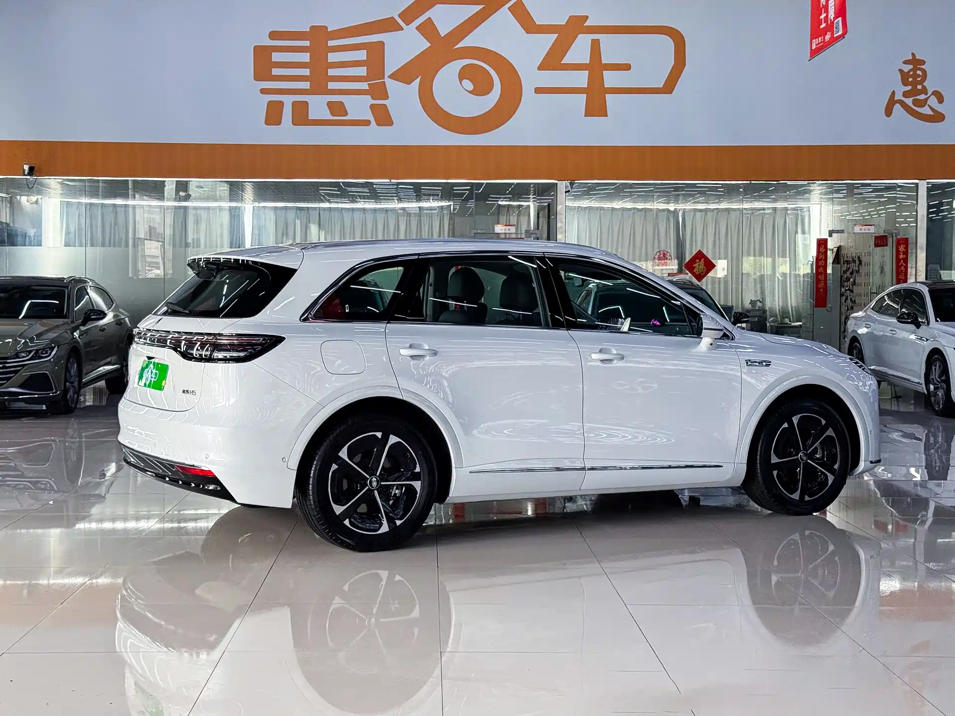 Фото 23 - Shangjie SUV