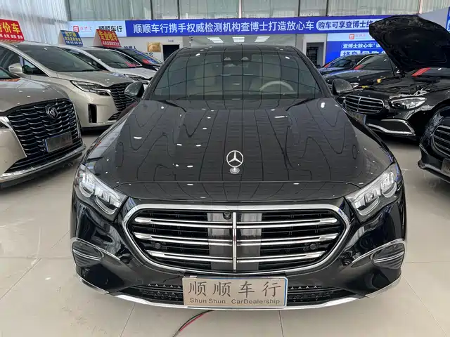 MERCEDES-BENZ E CLASS