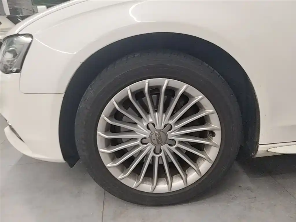 Audi A4L 2015 35 TFSI Auto Comfort фото 23