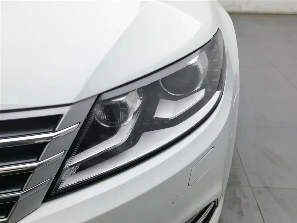 Volkswagen FAW-Volkswagen CC 2018 2.0TSI Luxury фото 7