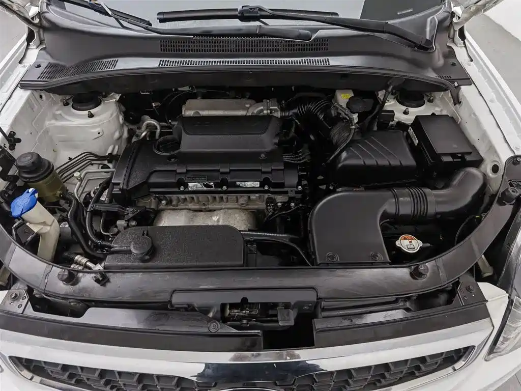 Kia Sportage 2013 2.0L Automatic 2WD GL фото 6