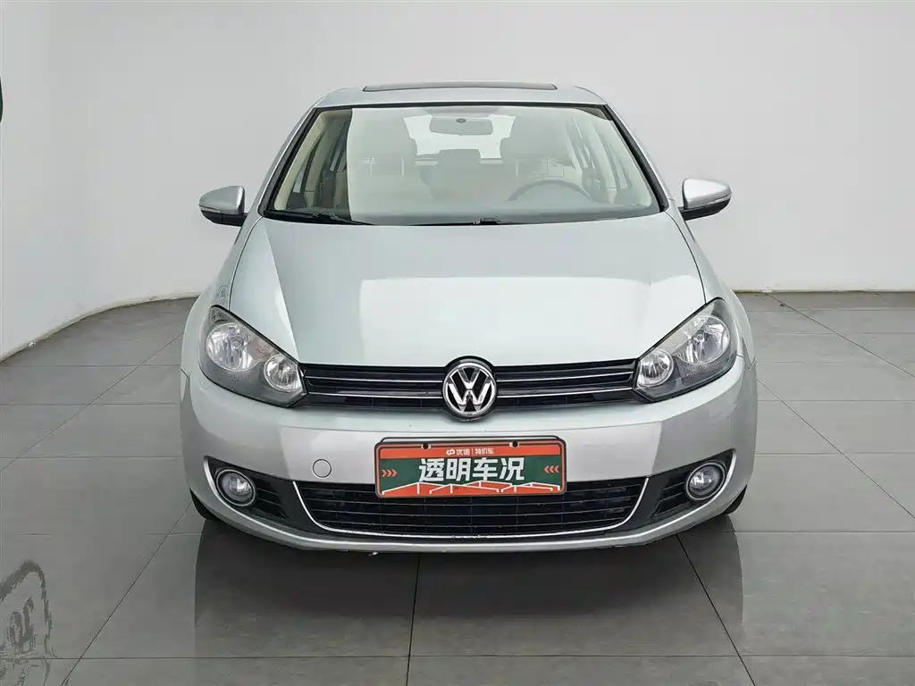 Volkswagen Golf 2012 1.6 Automatic Comfort Type фото 3