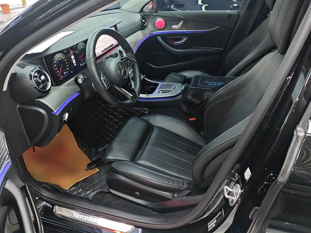 Mercedes-Benz E-Class 2022 E 260 L фото 11