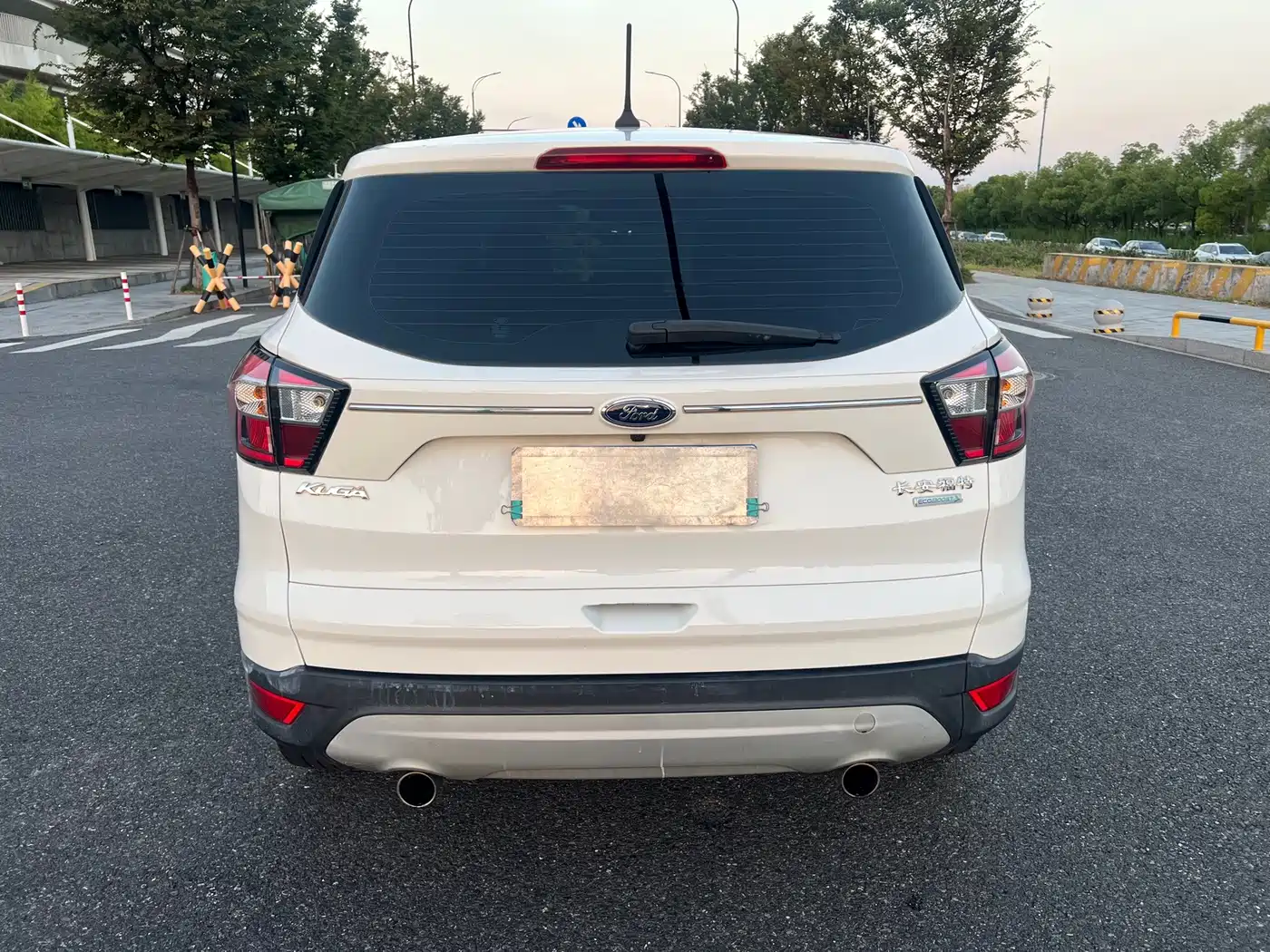 Ford Kuga 2018 2017 EcoBoost 180 FWD Elite