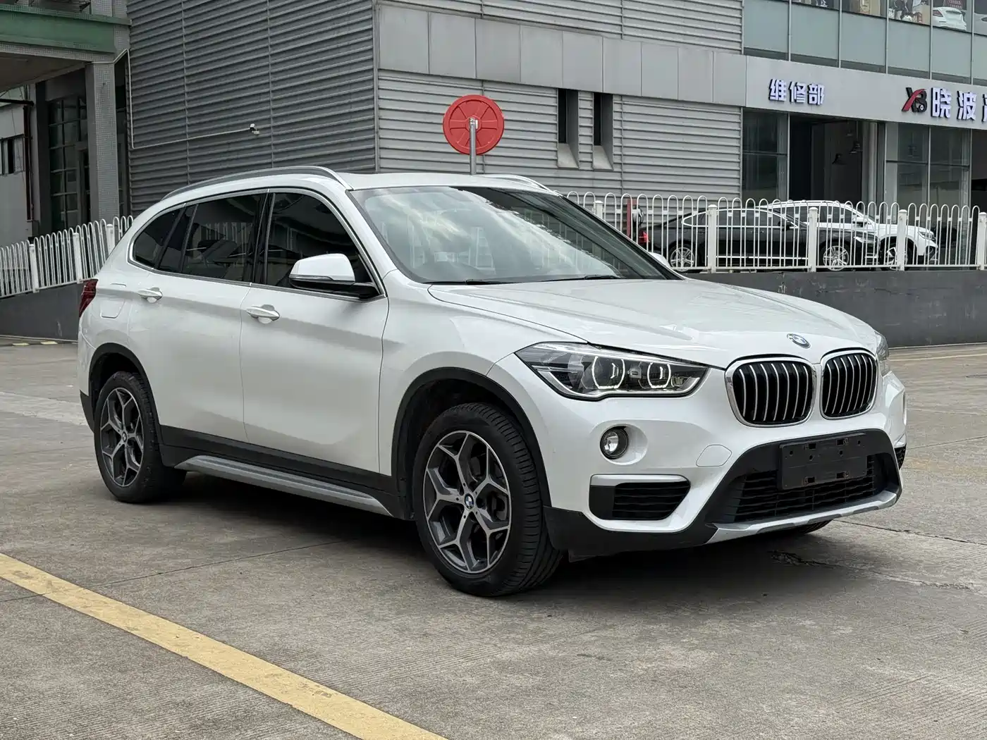 BMW X1 2019 sDrive18Li Premium Model фото 2
