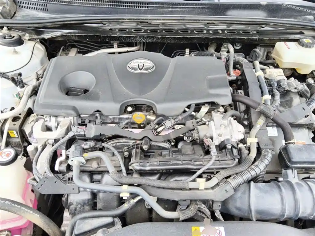 Toyota Camry 2021 Hybrid 2.5HGVP Leading Edition фото 17