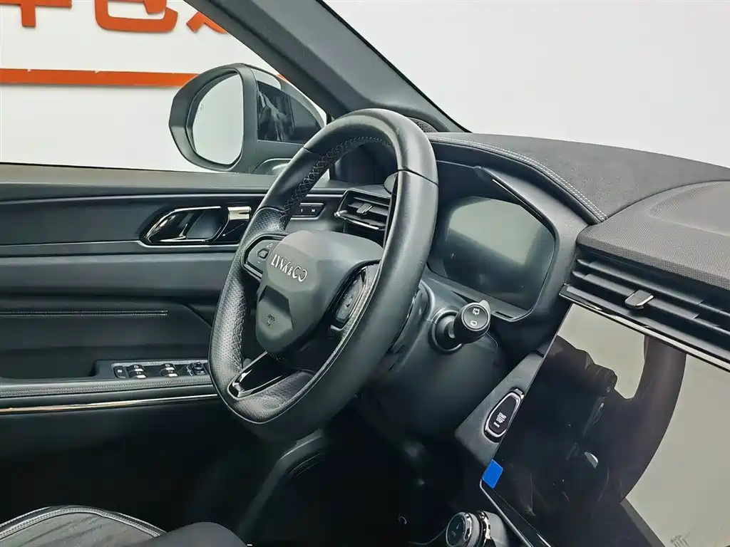 Lynk & Co 01 2021 2.0TD AWD Halo Sport фото 22