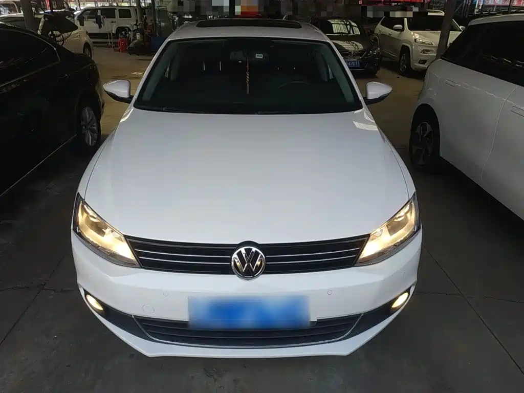 Volkswagen Sagitar 2014 Facelift 1.4TSI Automatic Luxury фото 3