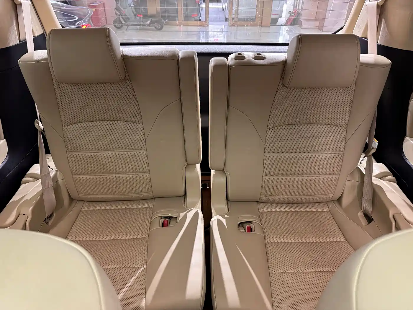 Toyota Alphard 2018 3.5L Premium фото 12