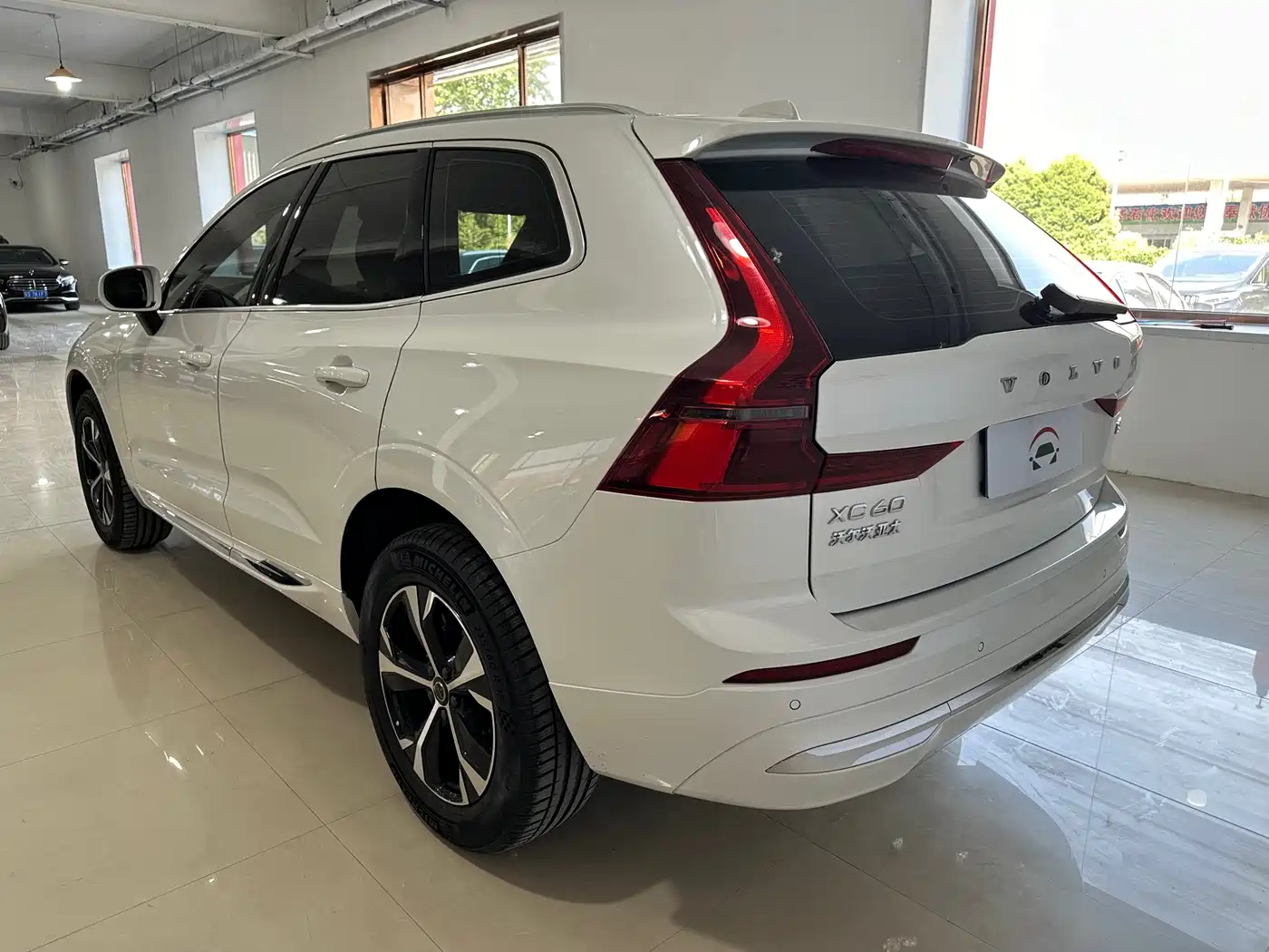 Volvo XC60 2026 Model B5 AWD Smart Elite Luxury фото 5