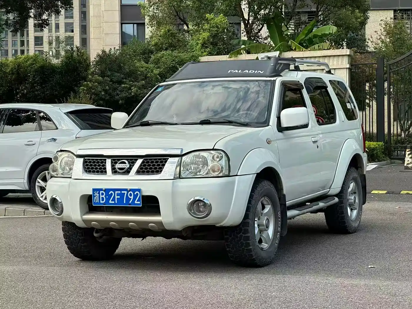 Nissan Paladin 2011 2008 2.4L 2WD Standard