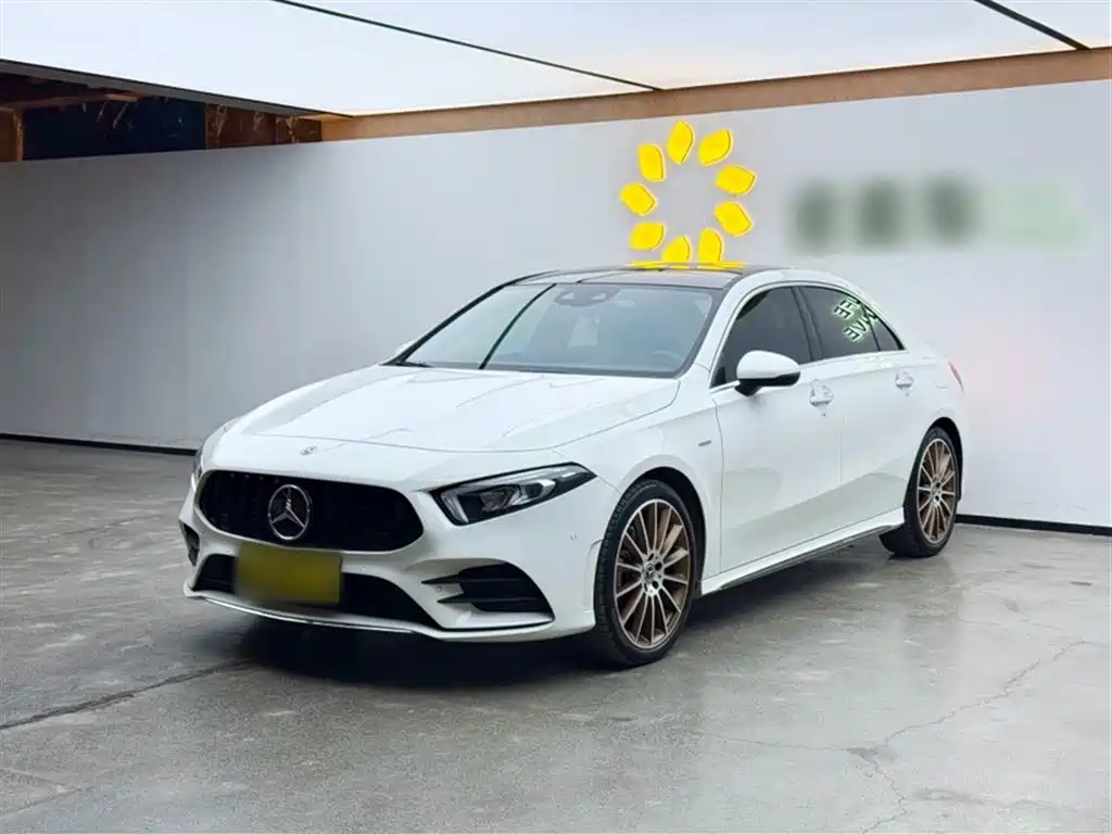Mercedes-Benz A-Class 2019 A 200 L Sport Sedane Pioneer Special Edition фото 2