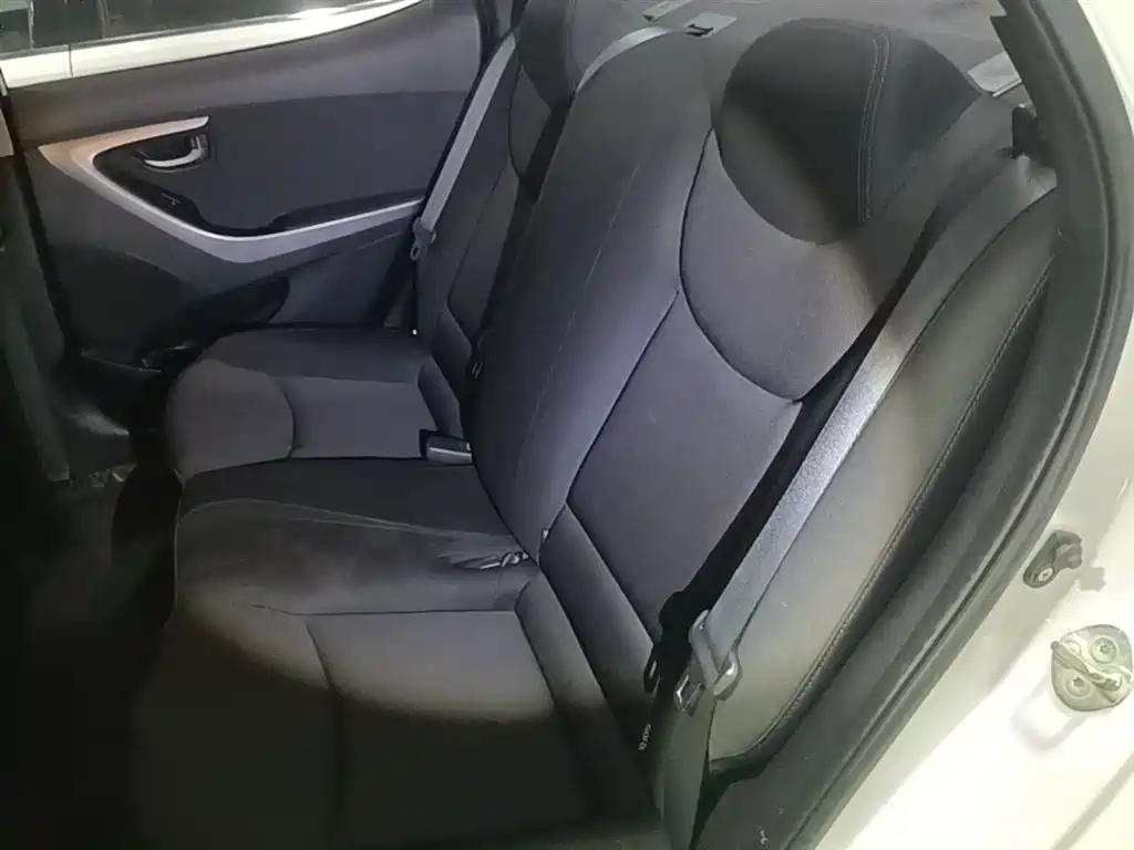 Hyundai Langdong 2016 1.6L Automatic Smart Edition фото 17