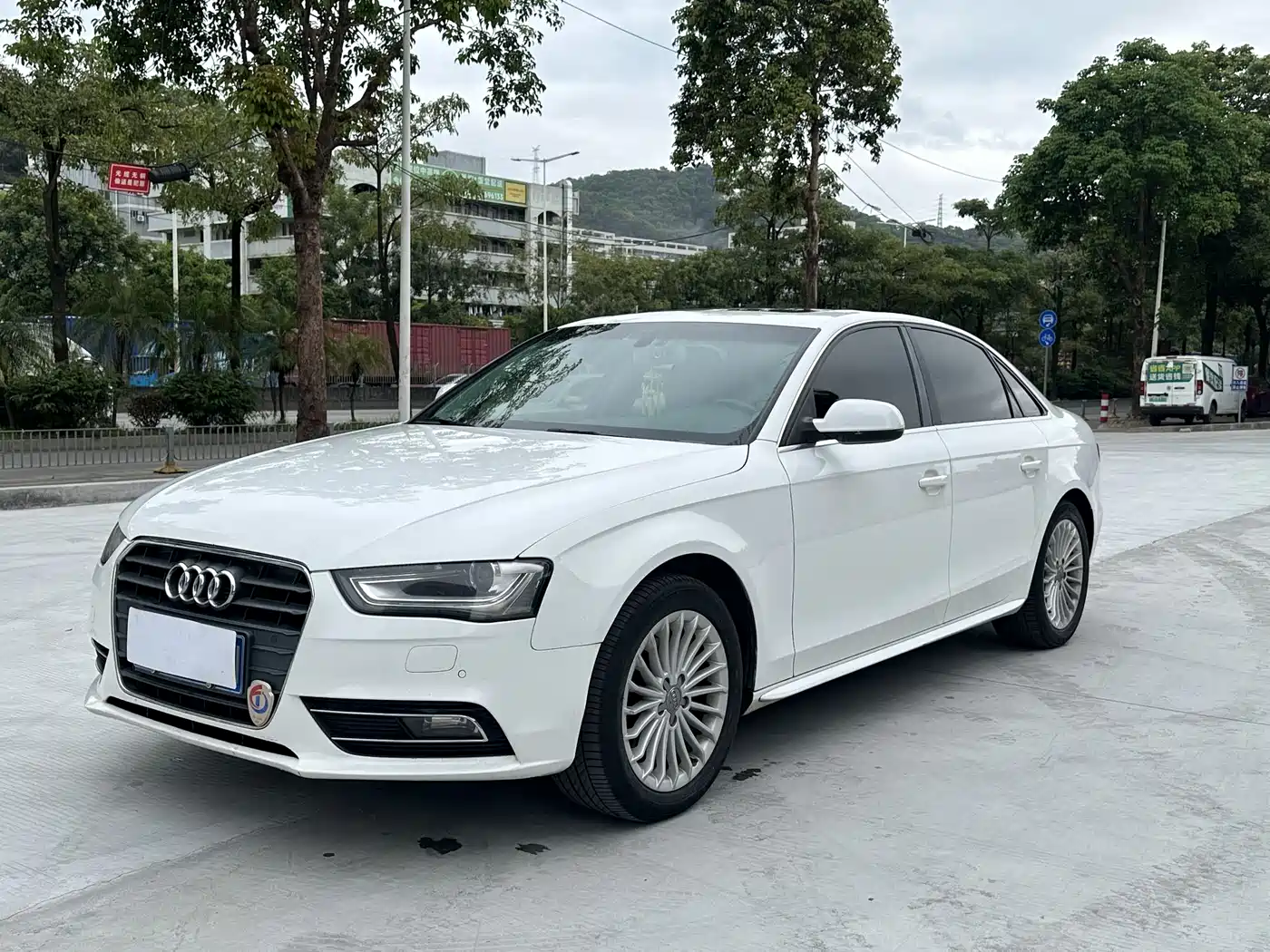 Audi A4L 2015 35 TFSI Millionth Anniversary Comfort Edition