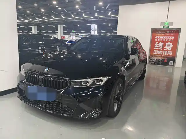 BMW 3 330Li, M Чёрный спорт-пакет