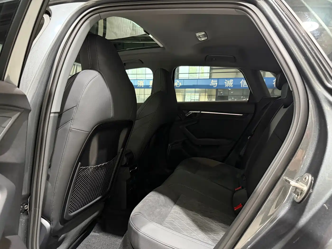 Audi A3 2023 Sportback 35 TFSI Luxury Sport фото 8