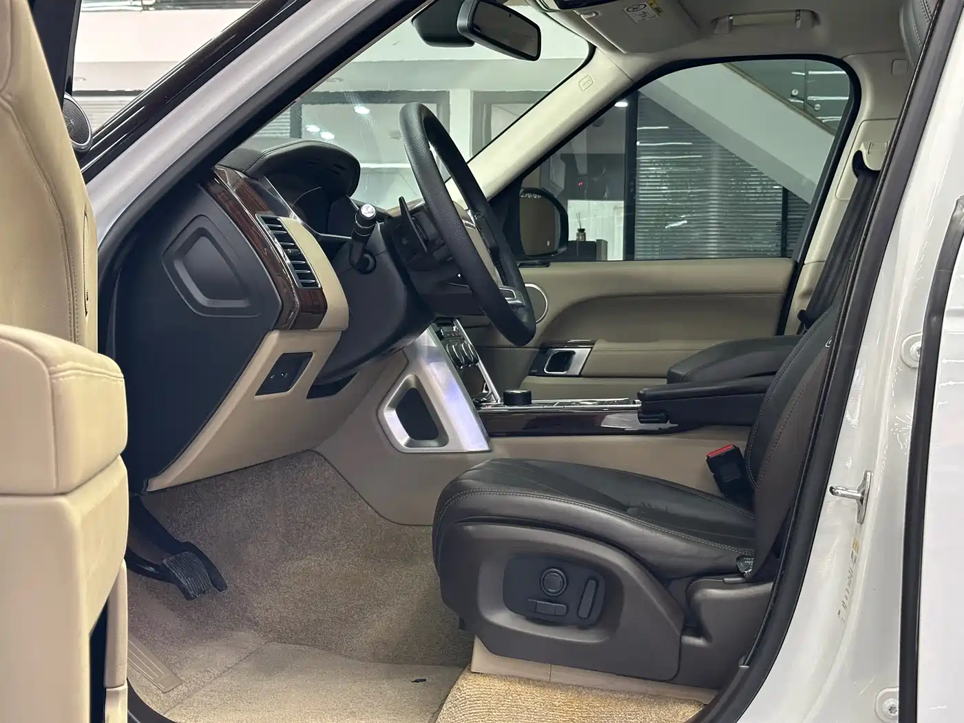 Land Rover Range Rover 2016 3.0 SC V6 Vogue LWB фото 7