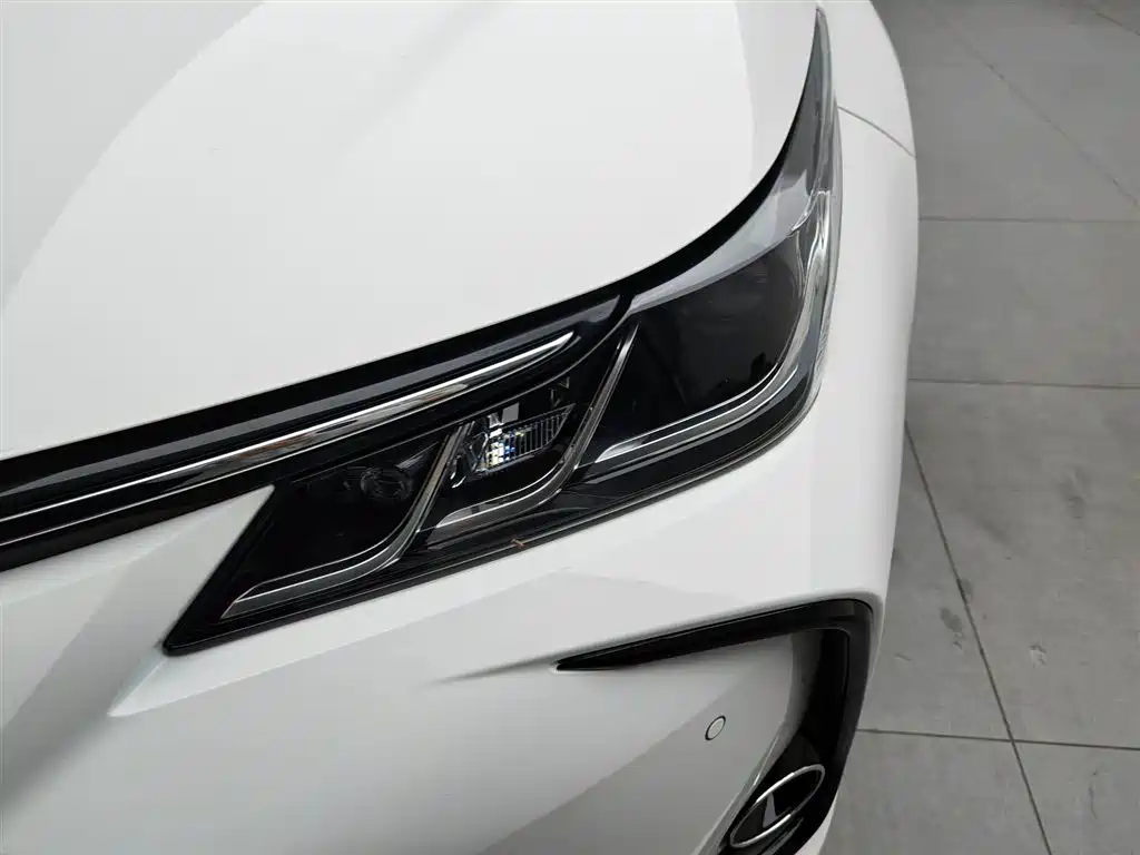 Toyota Corolla 2023 1.8L Smart Hybrid Dual Engine Pioneer Edition фото 7