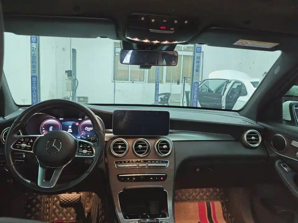 Mercedes-Benz GLC 2020 GLC 300 L 4MATIC Dynamic фото 8