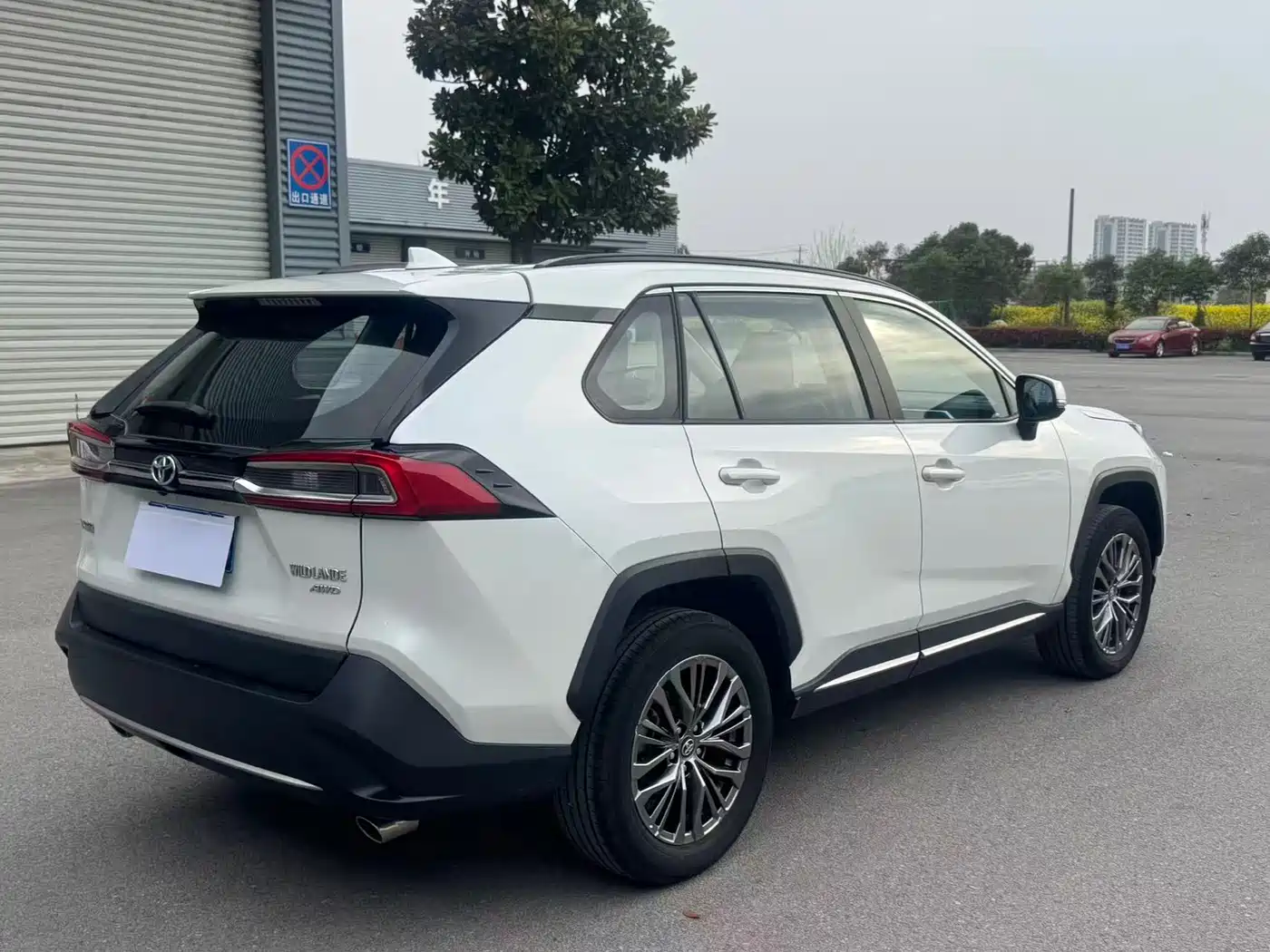 Toyota Wildlander 2023 2.0L CVT AWD Luxury PLUS фото 7