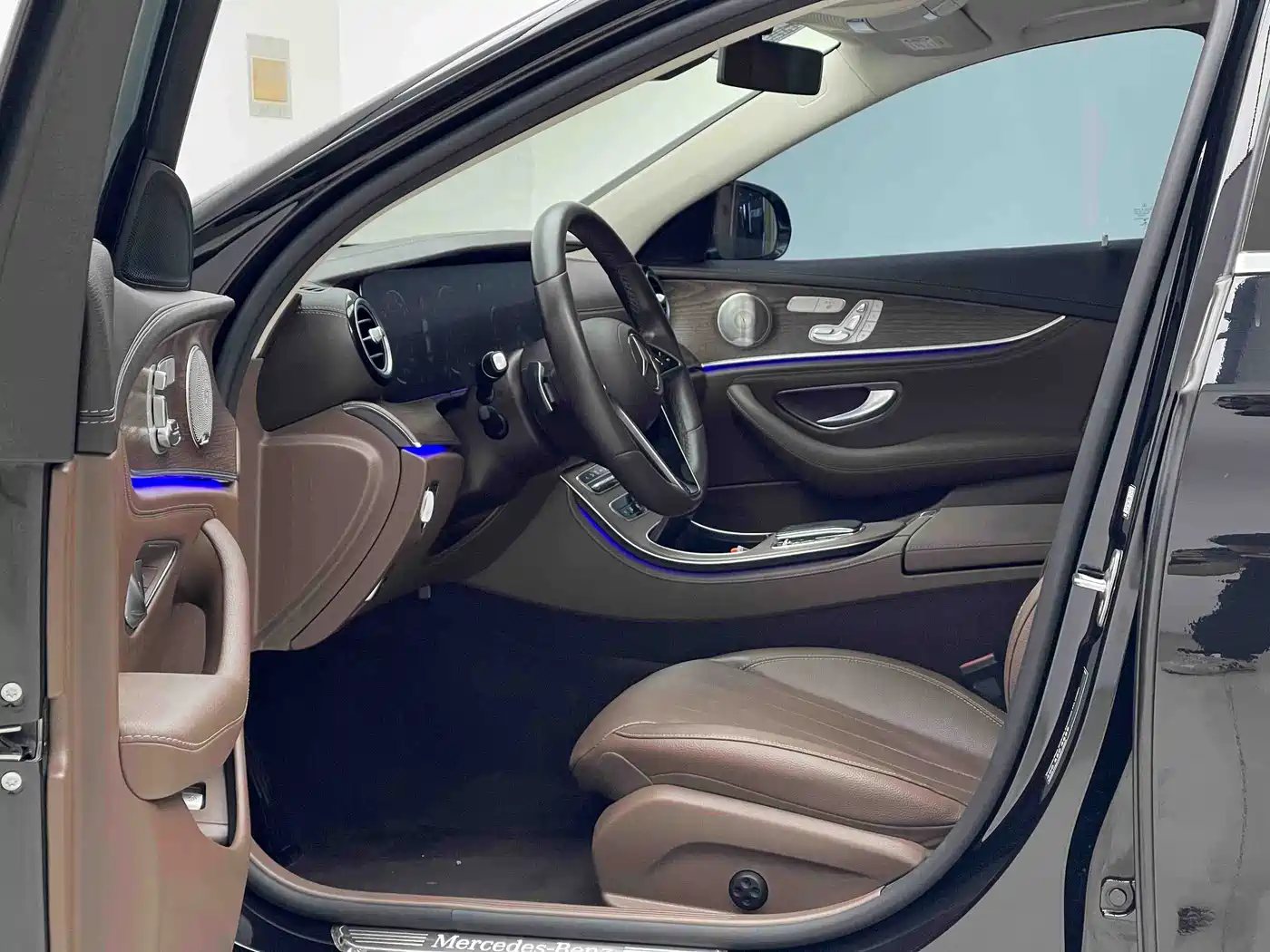 Mercedes-Benz E-Class 2023 E 300 L Luxury фото 5