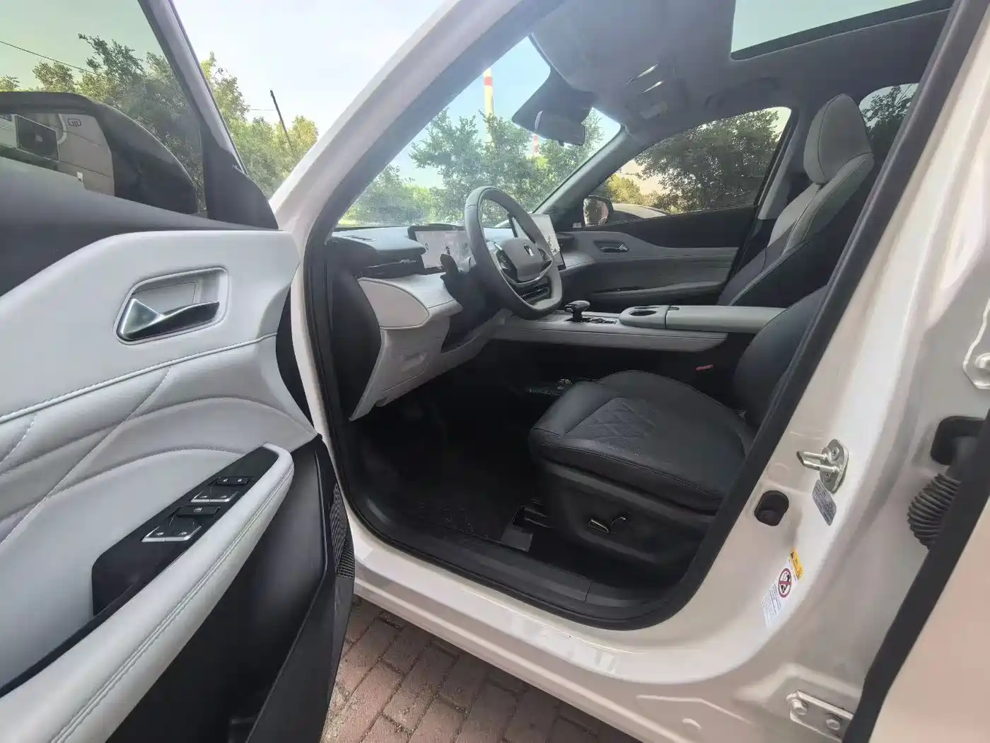 Changan UNI-Z New Energy 2025 2024 Blue Whale Smart Electric iDD 125km Excellence Model