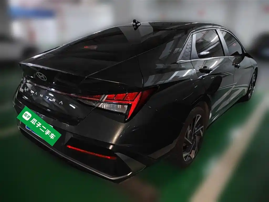 Hyundai Elantra 2023 Model 1.5L CVT LUX Premium Edition фото 5