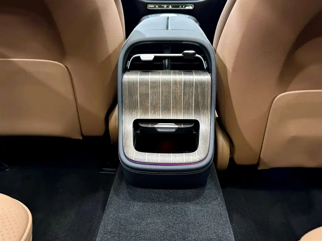 Mercedes-Benz E-Class 2024 Model E 300 L Luxury фото 21