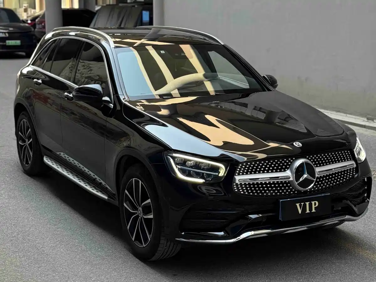 MERCEDES-BENZ GLC