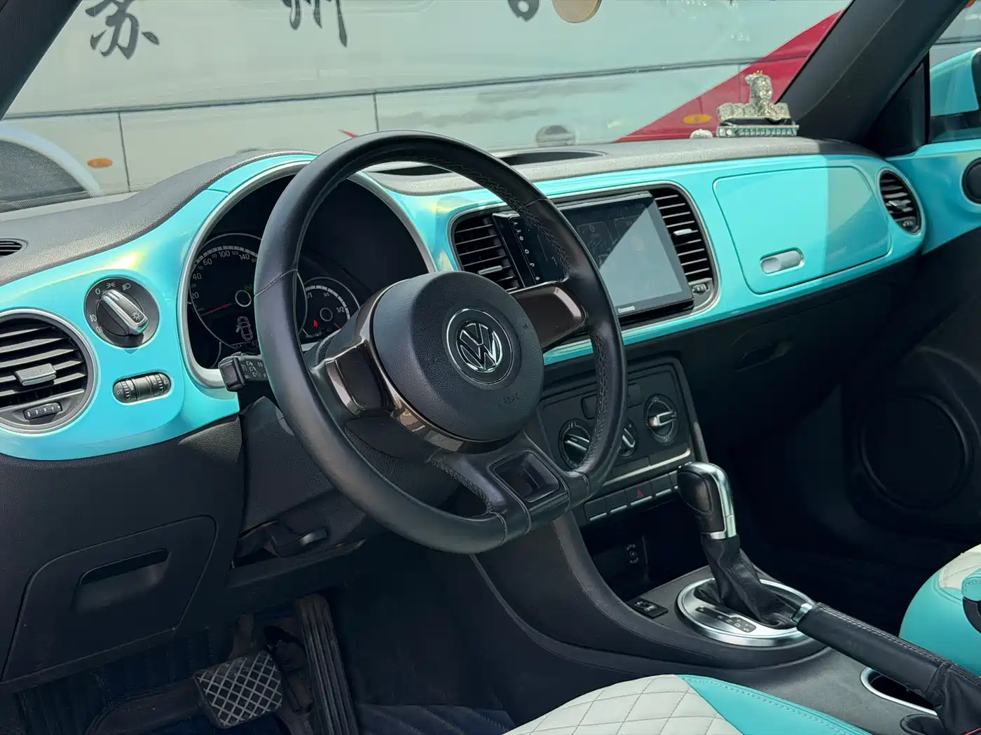 Volkswagen Beetle 2014 1.2TSI Fashion Edition фото 9
